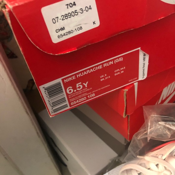 ❗️SOLD❗️NIKE Huarache Run Pink and White - Picture 5 of 5